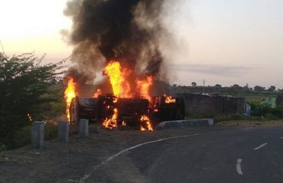 MP: Fire Breaks Out In Fuel Tanker; 2 Dead, Over 20 Injured