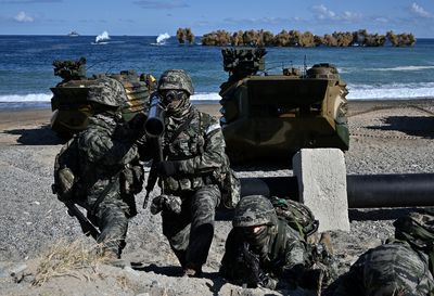 South Korean marines stage amphibious landing exercise