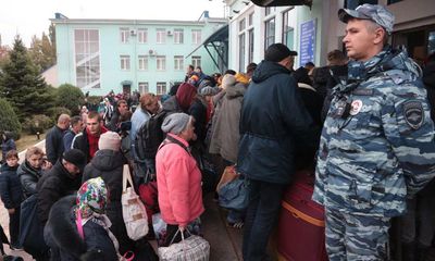 Ukraine refugees told not to return yet as energy crisis looms