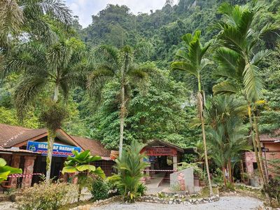 30 people rescued after being trapped in Malaysian cave