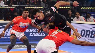 Pro Kabaddi League: Guman Singh, Heidarali Ekrami take U Mumba to massive victory against Gujarat Giants