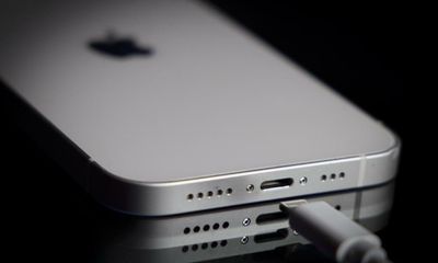 Apple to put USB-C connectors in iPhones to comply with EU rules