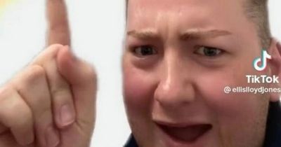 Brit makes distressing discovery in his own ear after looking through tiny camera