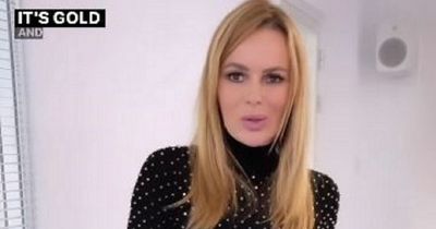 Amanda Holden told 'bah humbug' as she brings sparkles early wearing Christmassy outfit while others love it