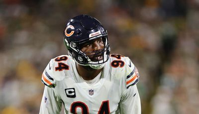 Bears trade Robert Quinn to Eagles