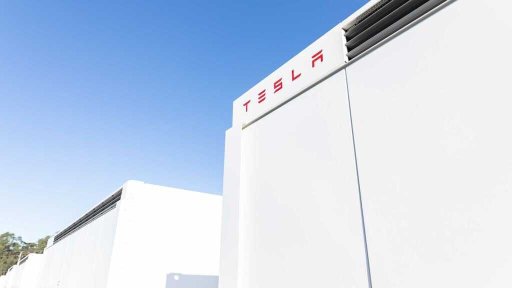 Tesla Presents Its New Megapack Factory In Lathrop,…