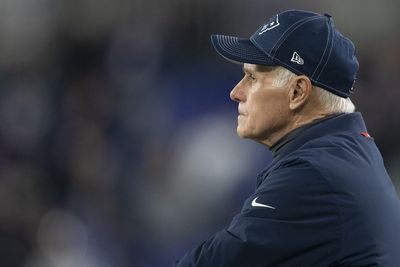 Dante Scarnecchia thinks Patriots should stick with one starting QB