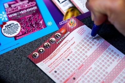 What are the 10 largest US lottery jackpots ever won?