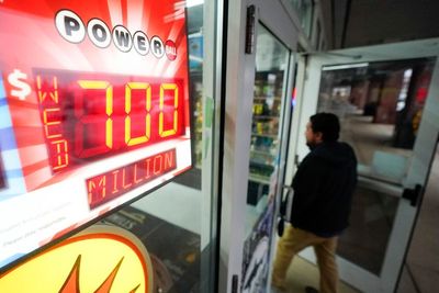 No one hit Powerball jackpot, new drawing an estimated $800M