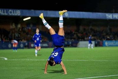 ‘Born goalscorer’ Sam Kerr hailed as first Women’s Champions League hat-trick leads Chelsea to Vllanzia rout