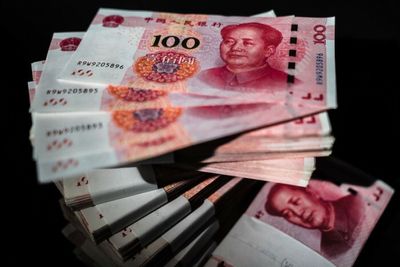 Yuan jumps to fifth most traded currency