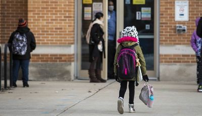 Illinois student test scores remain far below pre-pandemic levels in reading and math