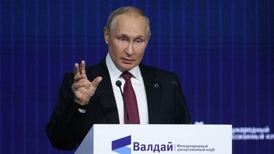 Putin: "It doesn't make sense" for Russia to use nuclear weapons in Ukraine