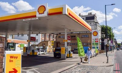 The Guardian view on Shell’s profits: enabling climate and inequality emergencies