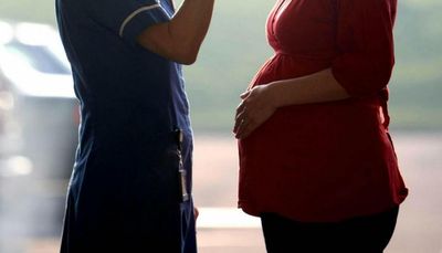 Scottish midwives vote overwhelmingly to strike over ‘insulting’ pay offer