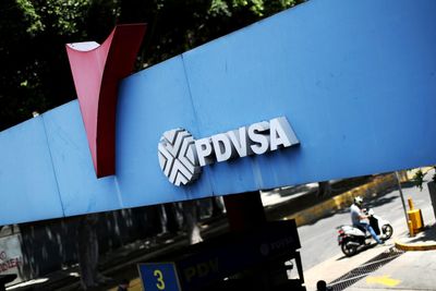 Venezuela's PDVSA controls fire at small refinery, restarts other plants from outage