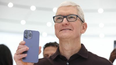 Apple beats earnings during tech stock meltdown