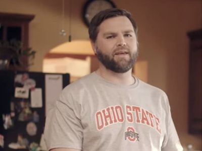 JD Vance films ad showing him cooking breakfast for his family in someone else’s kitchen