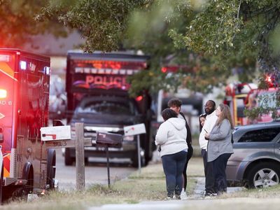 8 are found dead in a Tulsa suburb house fire and homicide is feared