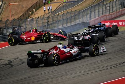 Sainz: FIA “a bit easy” on Russell with US GP collision penalty