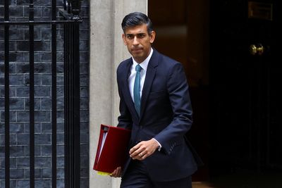 British PM Sunak discussed Channel migration with France's Macron, Downing Street says