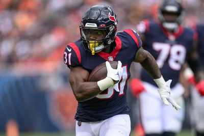 Texans running backs coach Danny Barrett says Dameon Pierce can improve his vision with continued film study