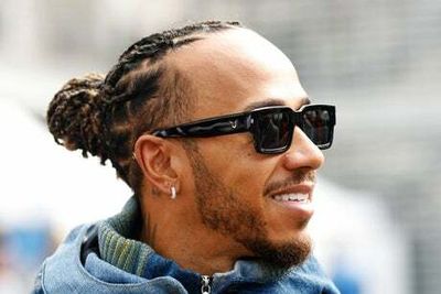F1: Lewis Hamilton contract revelation is a major boost for Formula One as trailblazer links eras