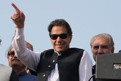 Pakistani ex-PM Khan, supporters start march to Islamabad