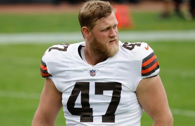 Browns make Charley Hughlett highest paid long snapper in NFL history