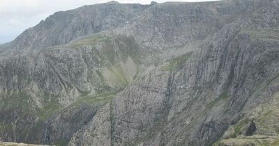 Woman dies in Snowdonia after falling while climbing