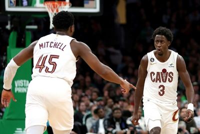 LeVert, Mitchell each score 41 as Cavs beat Celtics in OT