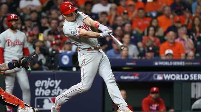 Phillies Steal Game 1 on J.T. Realmuto’s 10th-Inning Home Run
