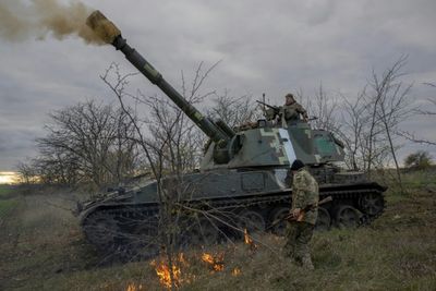 Artillery battles engulf Ukraine's southern front