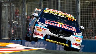 Shane van Gisbergen wins back-to-back Supercars titles with dominant Gold Coast victory