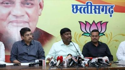 Quota impasse: Tribal body call for boycott of National Tribal Dance Festival in Chhattisgarh