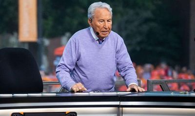 Deion Sanders Reacts to Florida State INT Tie With Lee Corso