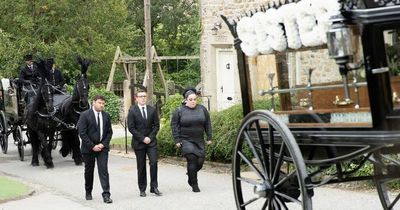 Sobbing ITV Emmerdale fans praise moving moment before asking questions over funeral scenes