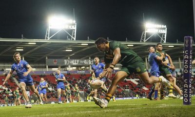 Australia romp home against Italy but questions remain for Mal Meninga