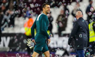 Lukasz Fabianski reaps the rewards of patience after tough start in England