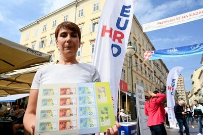 Croatia prepares for euro switch amid soaring inflation