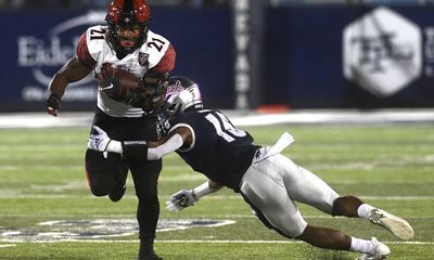 San Diego State Collapsed In The 4th Quarter Against Fresno State, 32-28