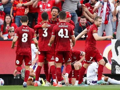 Reds defeat Glory for maiden win
