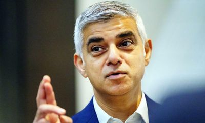 Sadiq Khan calls for rent freeze as rough sleeping rises by a fifth in London