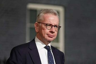 Gove defends Sunak after PM criticised for Cop27 snub
