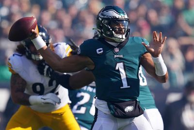 Jalen Hurts, A.J. Brown, Eagles come out flying against Steelers