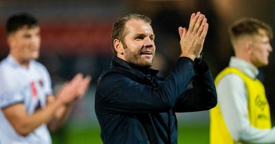 Hearts challenged to oust Hibs as Robbie Neilson makes pre World Cup non-negotiable