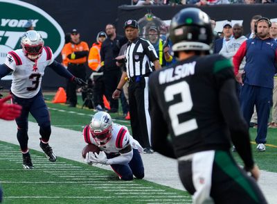 Zach Wilson crumbles in second half as Jets’ streak vs. Patriots reaches unlucky 13
