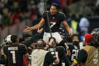 Twitter reacts to Falcons’ wild win over the Panthers