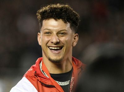 Patrick Mahomes was highly impressed by P.J. Walker’s Hail Mary TD pass