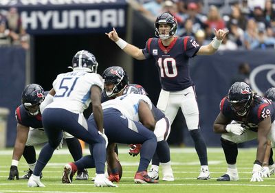 Texans QB Davis Mills and the offense struggle in 17-10 loss to the Titans